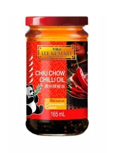 lee-kum-kee-chiu-chow-chilli-oil-fiery-chilli-pepper-seasoning-oil-1-x-165ml